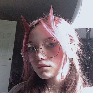 Meet your Posher, Jillian